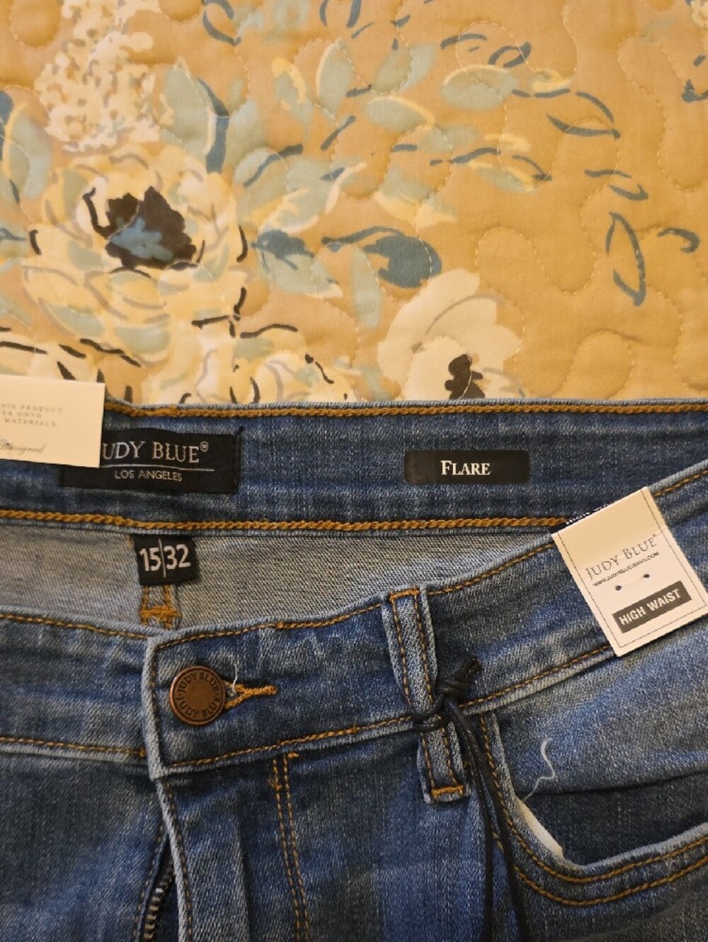 Judy Blue Medium Wash Flare Jeans - Picture 4 of 4